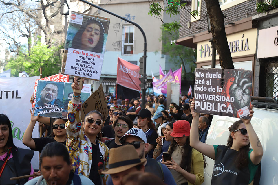 MARCHA UNIVERSITARIA OCTUBRE