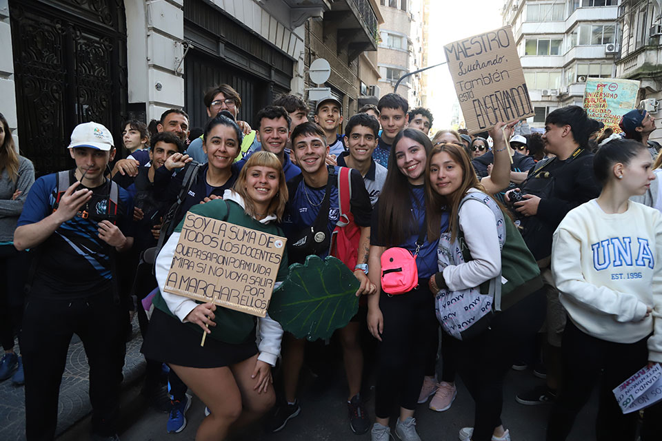 MARCHA UNIVERSITARIA OCTUBRE