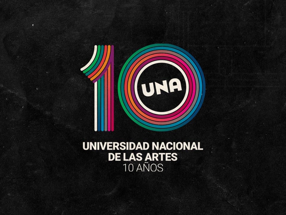 ​La UNA cumple 10 años. Seguimos creando mundos, y los celebramos